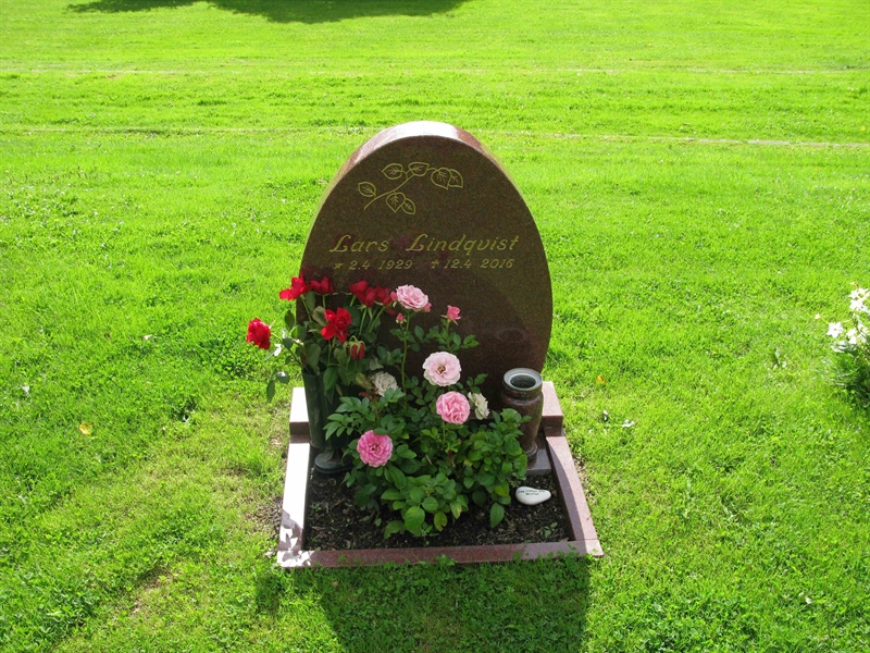 Grave number: SN U2    32