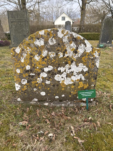 Grave number: LO 22