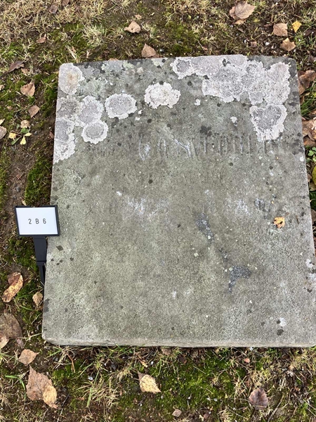 Hautatunnus: 2 B     6