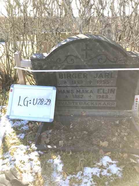 Grave number: LG U    28, 29