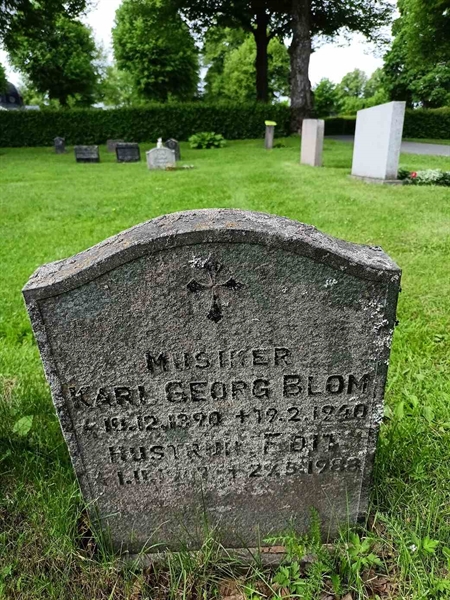 Gravnummer: 1 Ö 17   342V