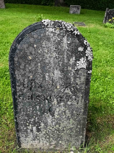 Gravnummer: 1 Ö 17   427V