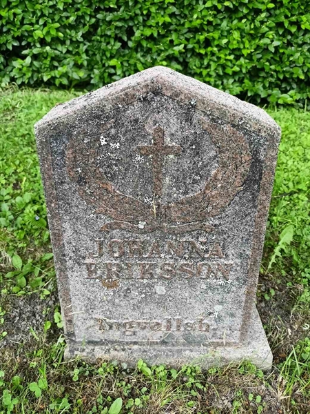 Gravnummer: 1 Ö 17   516V