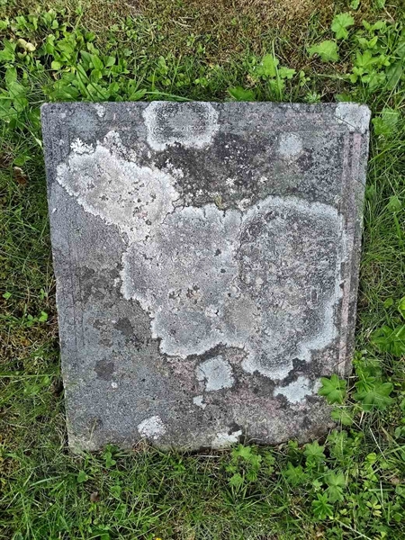 Gravnummer: 1 Ö 10   600V