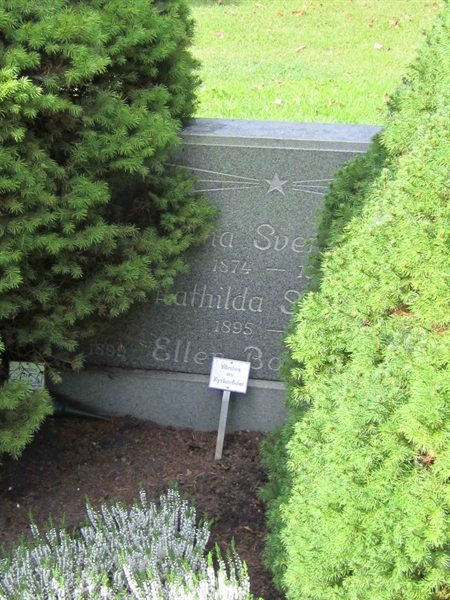 Grave number: 1 10    55