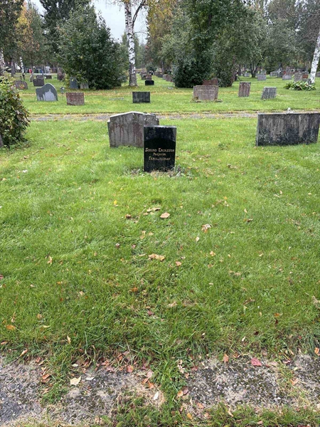 Hautatunnus: NK 03    25