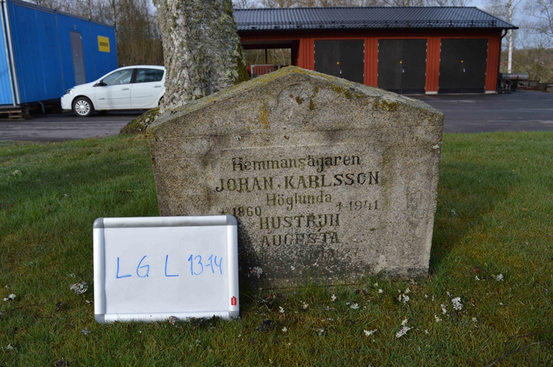 Grave number: LG L    13, 14