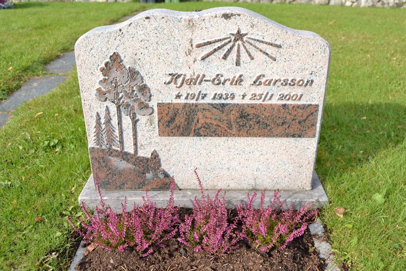 Grave number: 4 JU    73