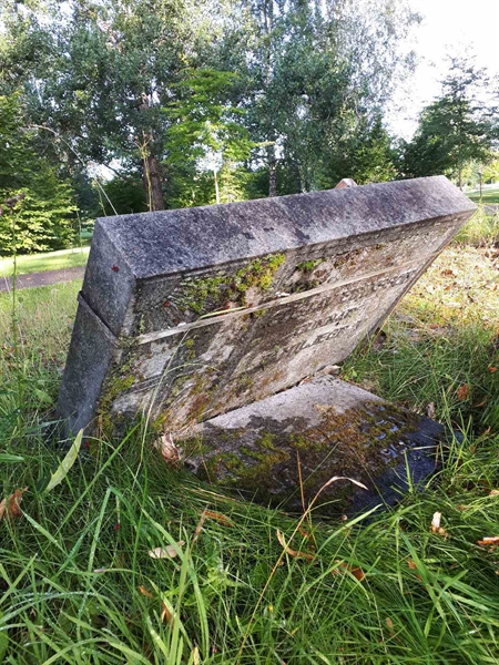 Gravnummer: GK F 4   364