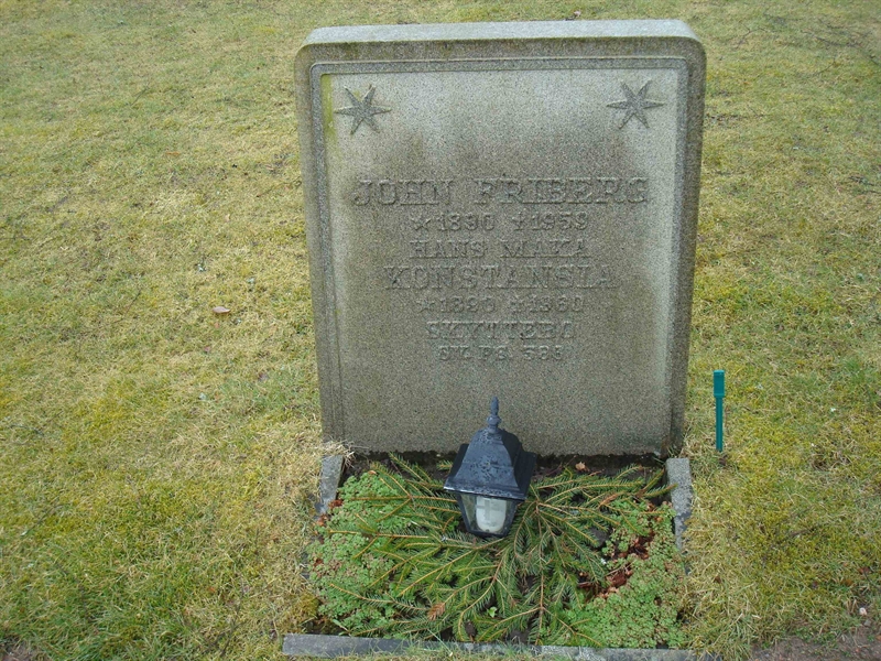 Grave number: BR C   133, 134