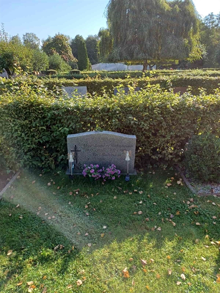 Grave number: OS N   173, 174