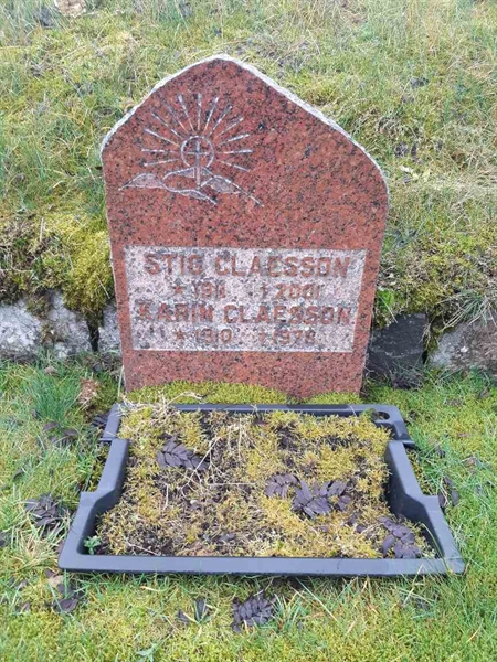 Grave number: F Ö U    66