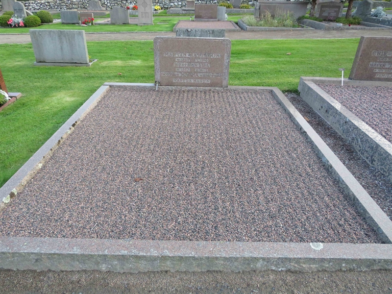 Grave number: 1 03  118