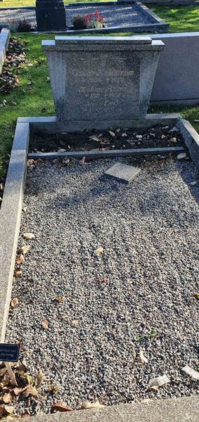Grave number: GG 006  0500, 0501
