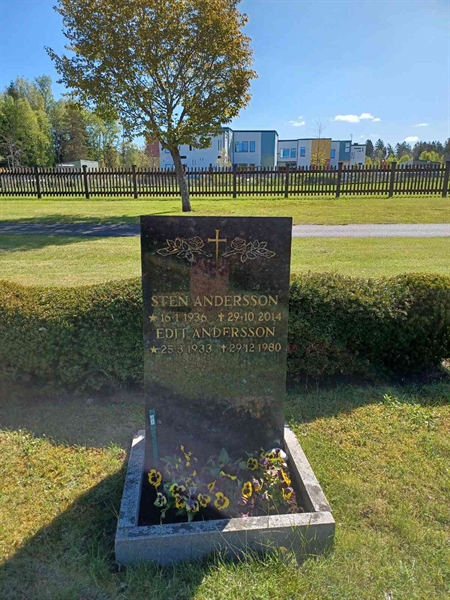 Grave number: OS ÖK 16, 17