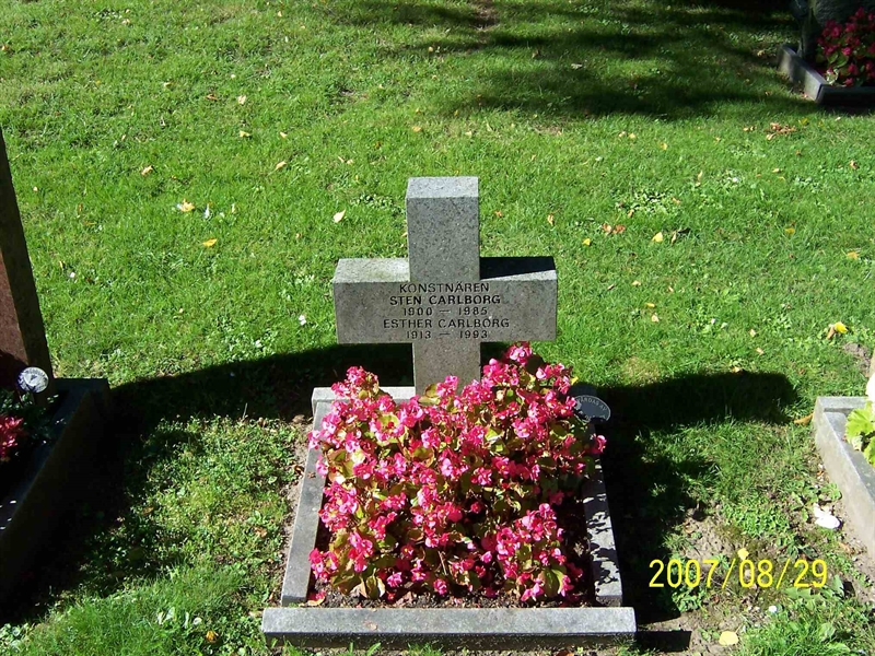 Grave number: 1 3 U1   108