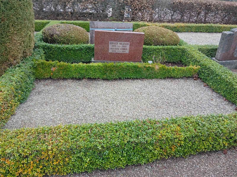 Grave number: Si J   138, 139