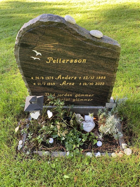 Hautatunnus: 2 E   644