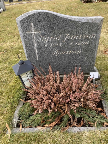 Grave number: Ö GK AB     9