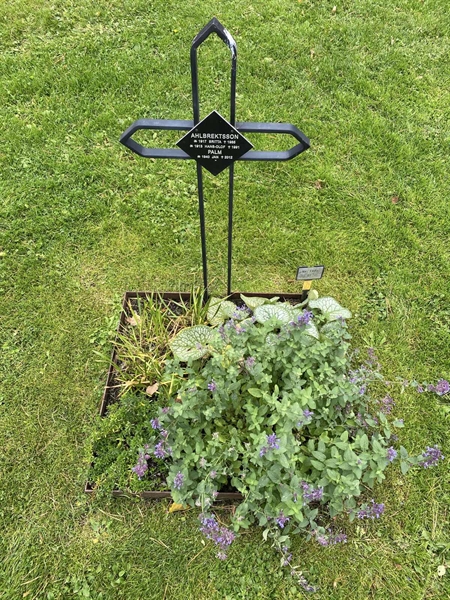 Gravnummer: 2 E    67