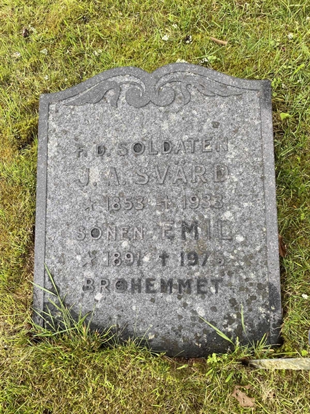 Grave number: 02 C    33-34