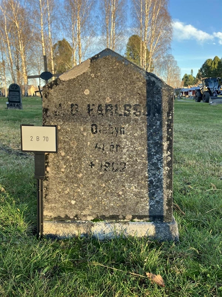 Grave number: 2 B    70