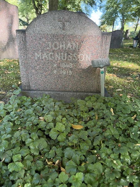 Hautatunnus: 1 I   106