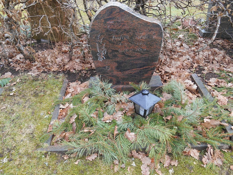 Grave number: Vitt VD1Ö    24