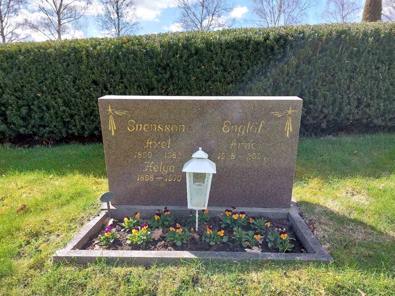 Grave number: HV 28   34, 35