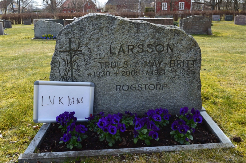 Grave number: LV K   107, 108