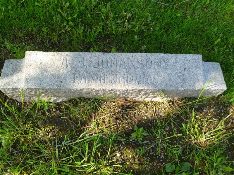 Grave number: ÖGG II   10, 11, 12