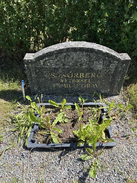 Grave number: 4 G GJ    62-63