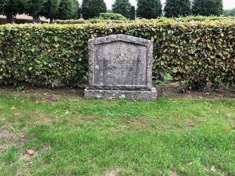 Grave number: RK P    18, 19