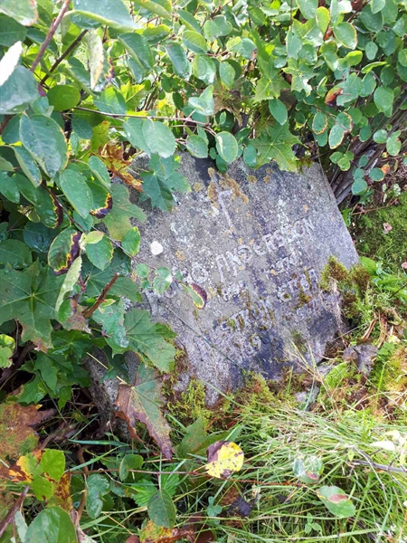 Gravnummer: NK F B    79