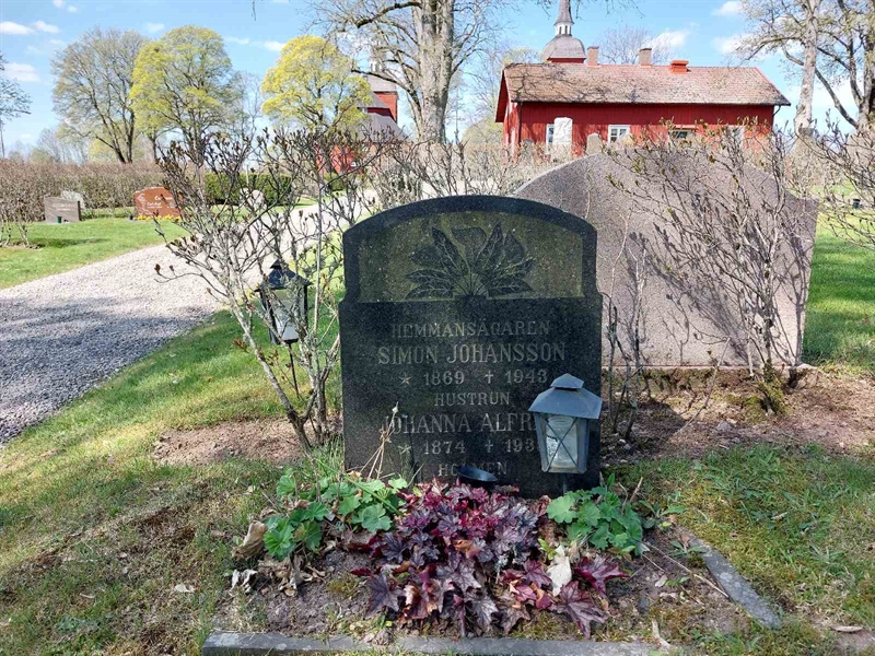 Grave number: HÖ 5   39