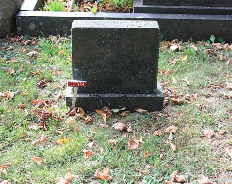 Grave number: Ö 12i   160