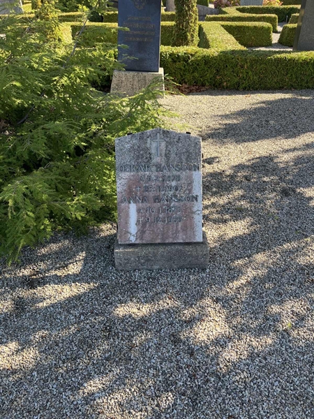 Grave number: VK III    99