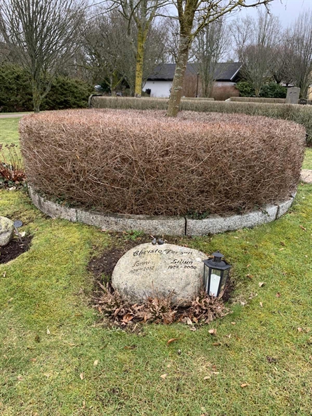 Grave number: SÖ Q    14
