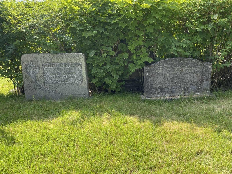 Grave number: 8 1 02    51-54