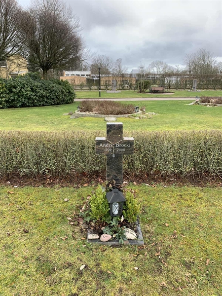 Grave number: SÖ R    90, 90A
