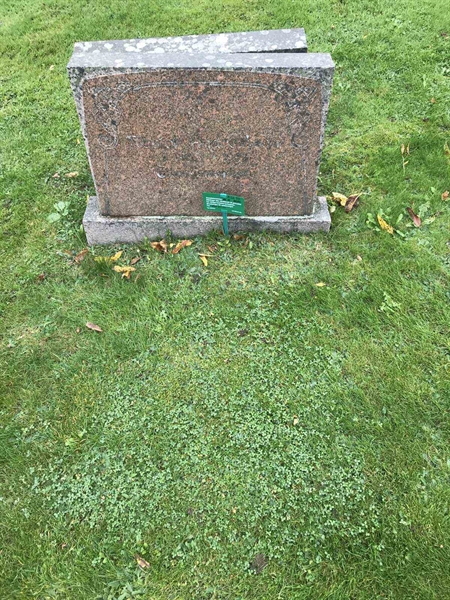 Grave number: B 02    30