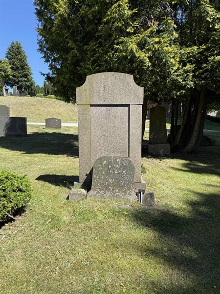 Hautatunnus: TR 3 4    41