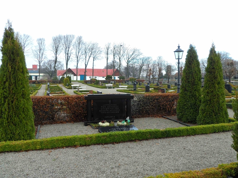 Grave number: ÖTN NSK8     1, 2, 3, 4, 5, 6
