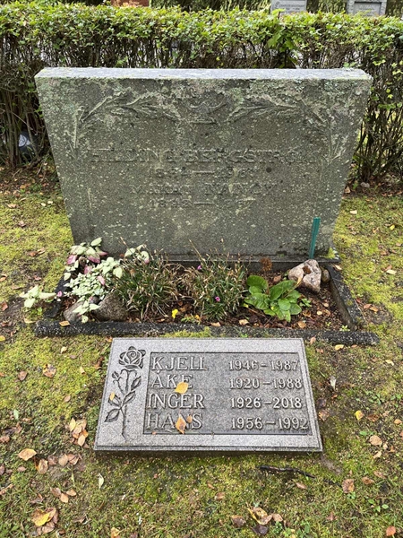 Grave number: 3 13  1706