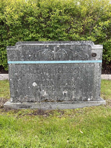 Hautatunnus: SU 03 302, 303