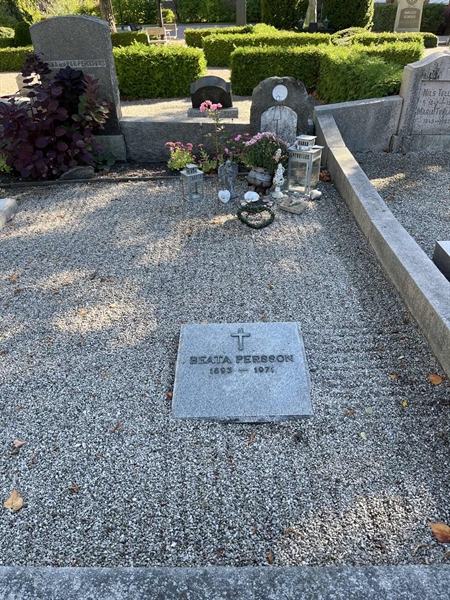 Grave number: VK II   150b