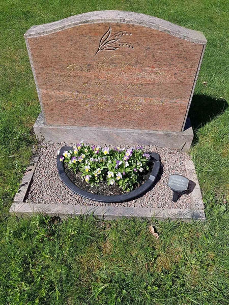 Grave number: 01  3751