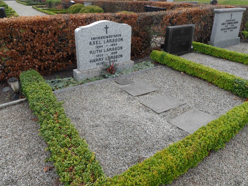 Grave number: ÖTN NVK2    14, 15