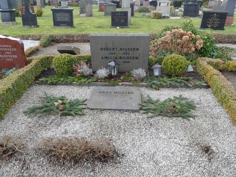 Grave number: VK J    19