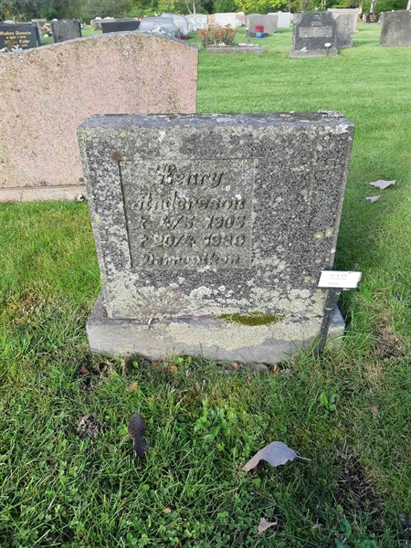 Hautatunnus: Fr 8   572